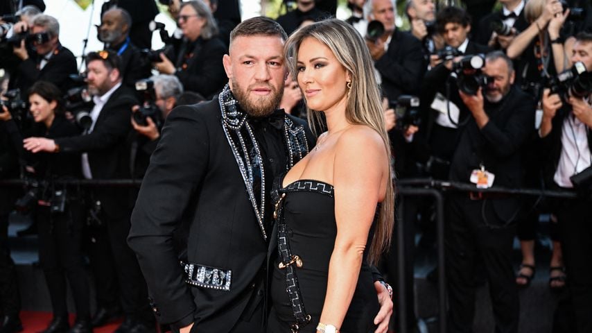 Conor McGregor und seine Partnerin Dee Devlin im Mai 2022