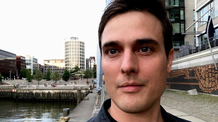 "Große Fußstapfen": Dieser Hottie ist "Tagesschau"-Sprecher