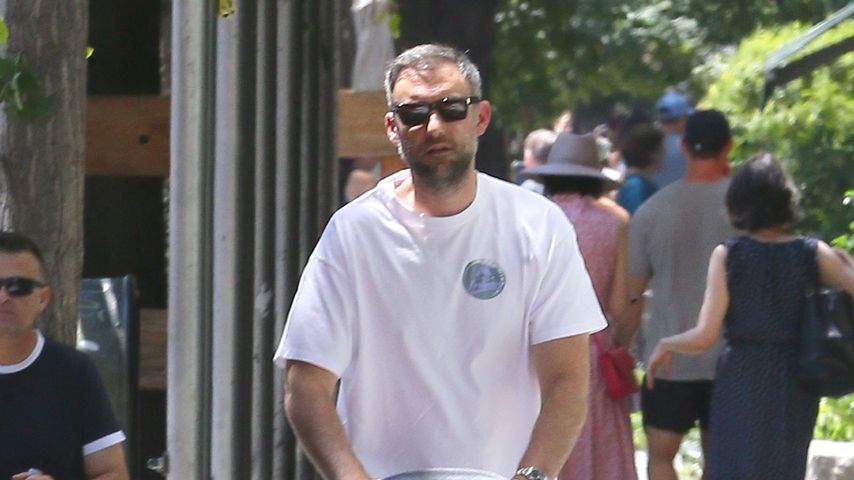 So niedlich: Hier spaziert Jennifer Lawrence' Mann mit Baby!