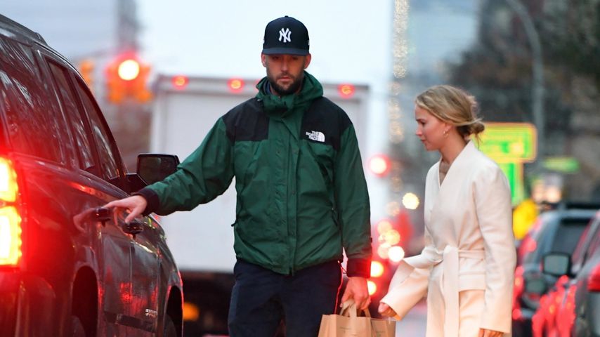 Nach Hochzeit: Jennifer Lawrence und Cooke genießen Alltag