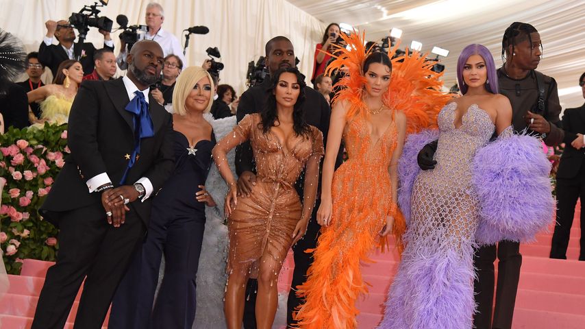 Corey Gamble, Kris Jenner, Kanye West, Kim Kardashian, Kendall Jenner, Kylie Jenner und Travis Scott