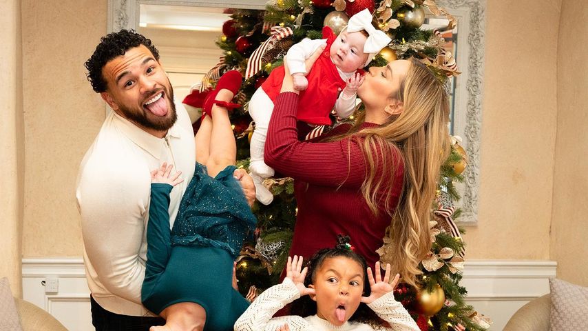 Cory Wharton mit seinen drei Kindern und seiner Partnerin Taylor Selfridge