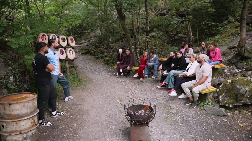 Spannend: Diese "#CoupleChallenge"-Duos müssen ins Exit-Game