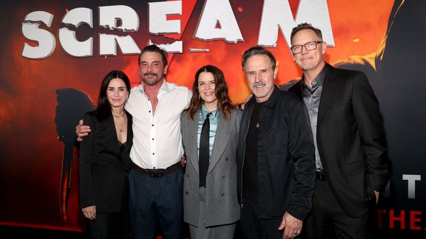 Stars von "Scream 7": Courteney Cox, Skeet Ulrich, Neve Campbell, David Arquette und Matthew Lillard bei der Premiere in Los Angeles