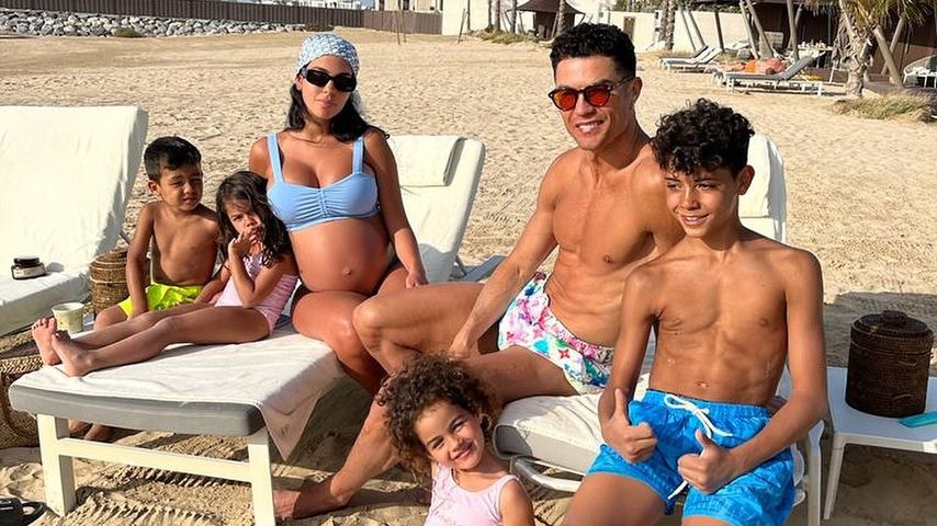 Cristiano Ronaldo und seine Familie im Januar 2022