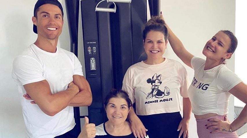 Cristiano Ronaldo mit seiner Mutter Maria Dolores dos Santos Aveiro, März 2020