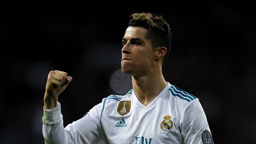 Faisal Kawusi: Im Schlüpfer wird er zu Cristiano 2.0!