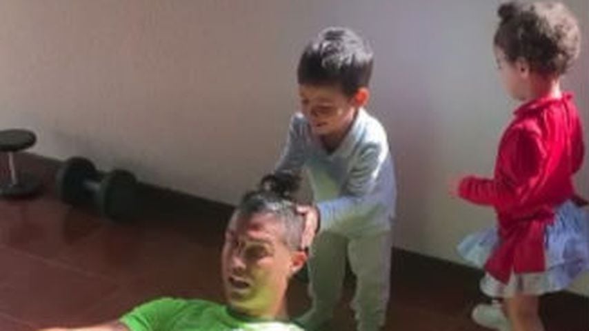 Cristiano Ronaldo und seine Kinder im April 2020