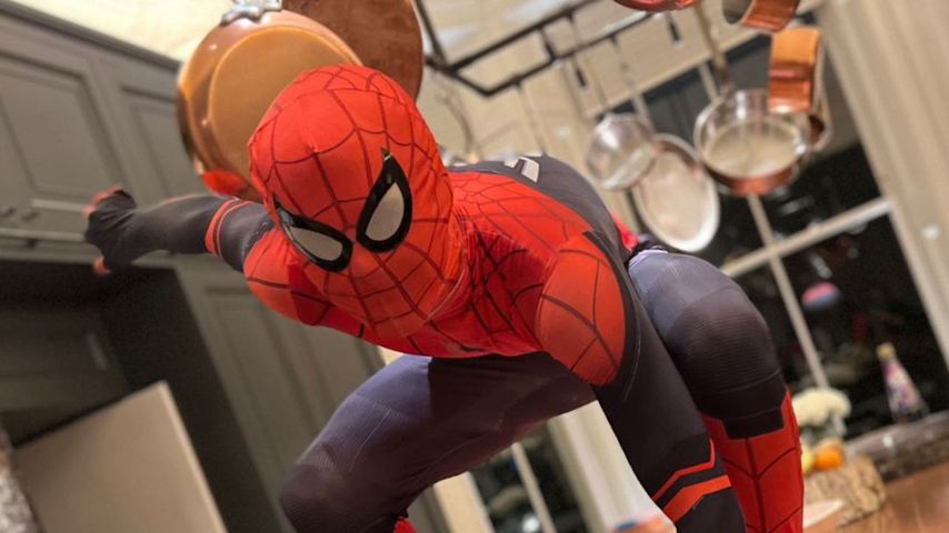 Cruz Beckham im Spider-Man-Kostüm