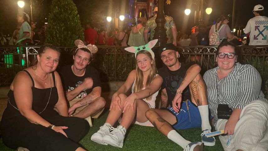 Beckham-Brüder besuchen mit ihrer Schwester Disney World