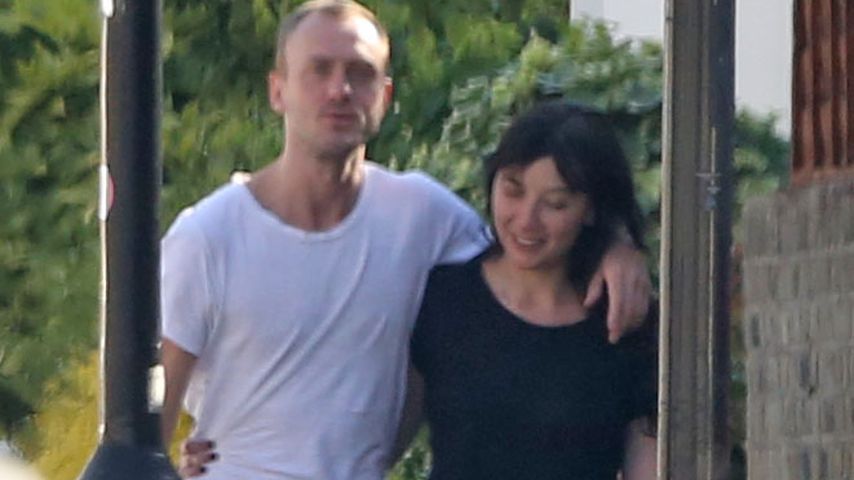 Daisy Lowe mit dem Musiker Christian Langdon