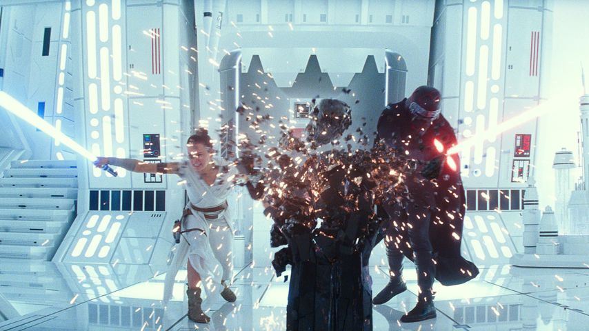 Daisy Ridley und Adam Driver in "Star Wars: Der Aufstieg Skywalkers"