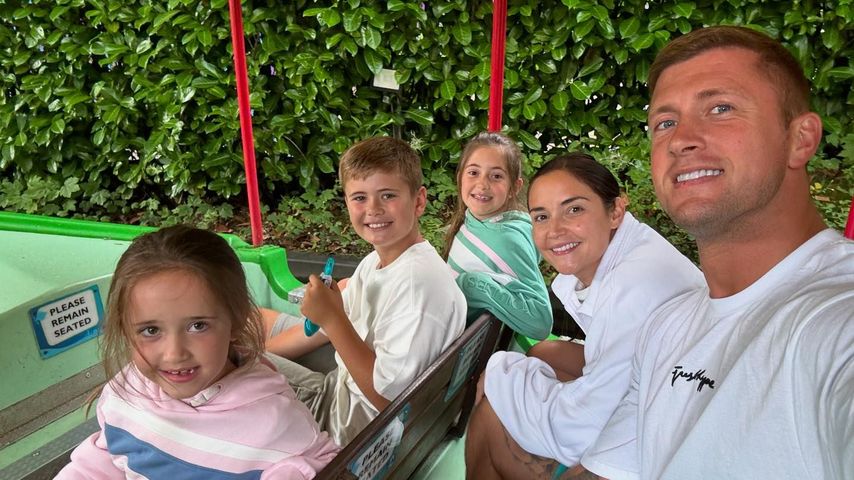 Dan Osborne und Jacqueline Jossa mit ihren Kindern