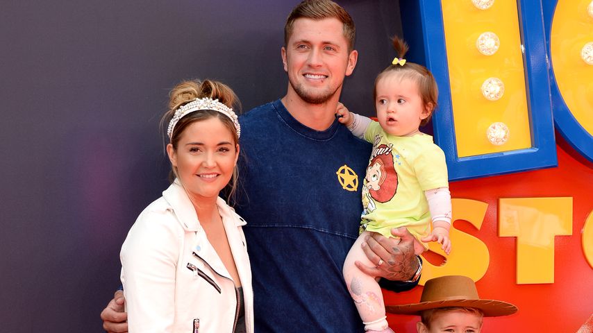 Dan Osborne mit seiner Frau Jacqueline Jossa und seinen drei Kindern