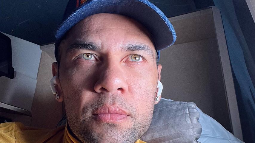 Dani Alves, Fußballer
