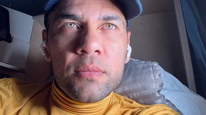Dani Alves, Fußballer