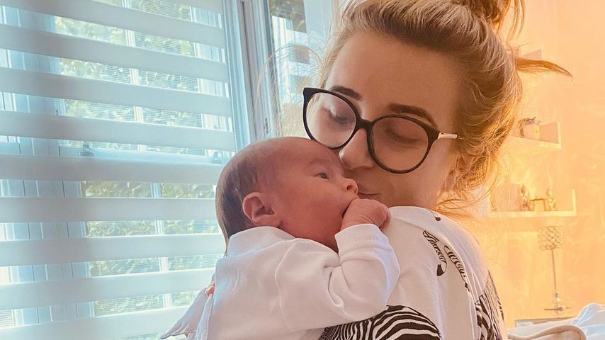 Dani Dyer mit ihrem Sohn Santiago