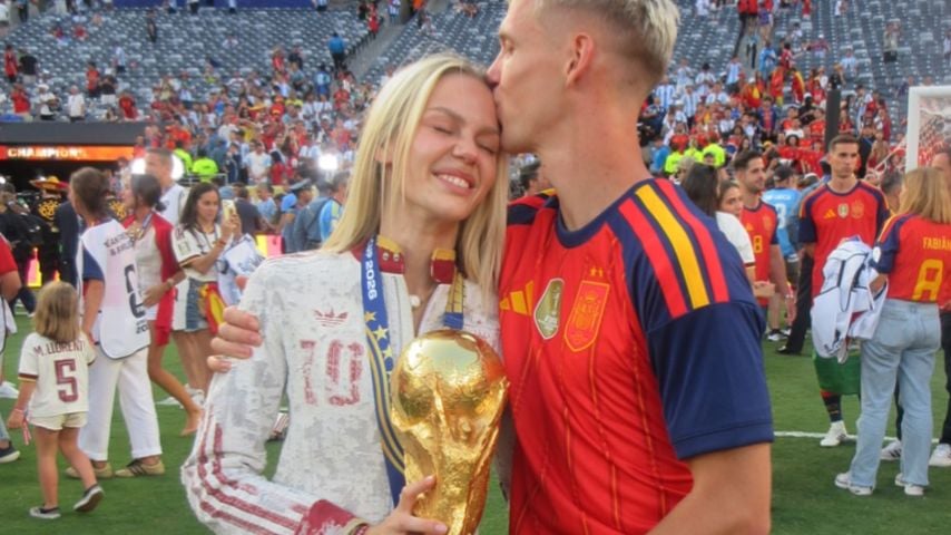 "Heulsuse": Dani Olmos Freundin Laura Abla feiert WM-Sieg