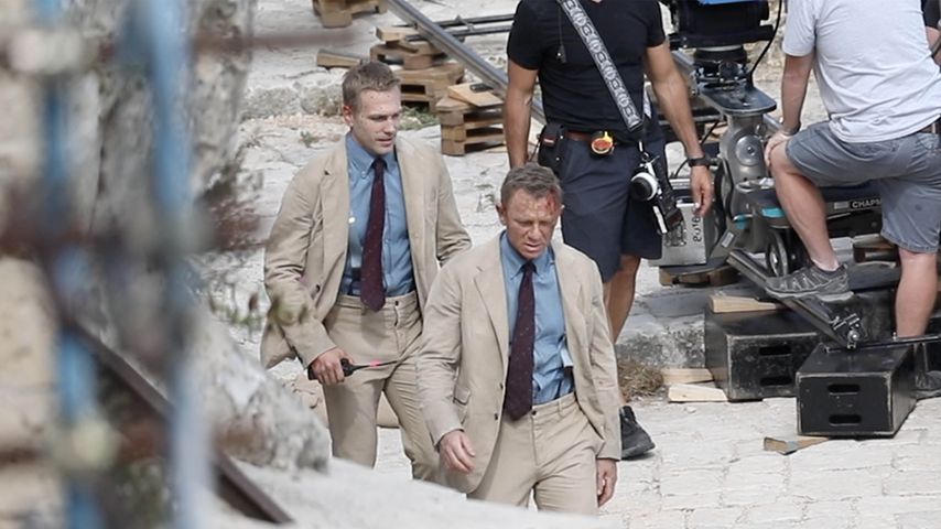 Daniel Craig mit seinem Stuntdouble
