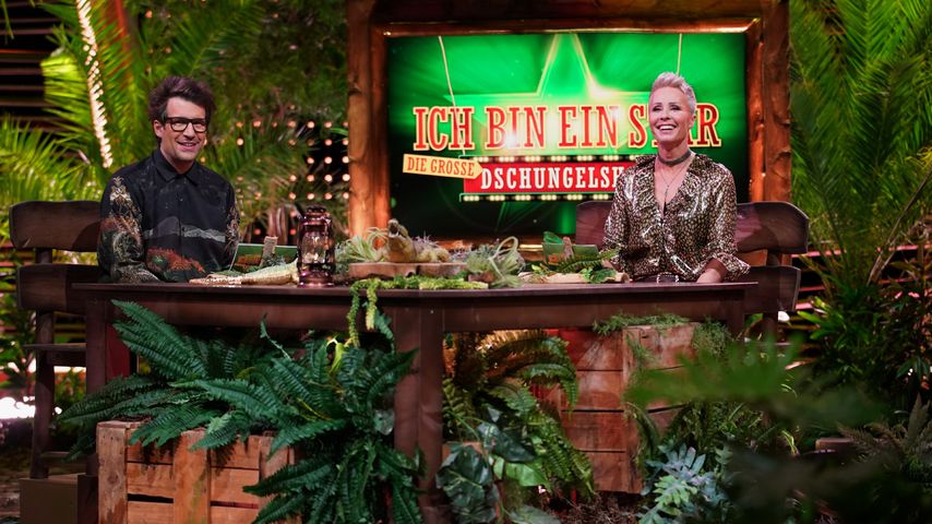 Daniel Hartwich und Sonja Zietlow in der Dschungelshow 2021