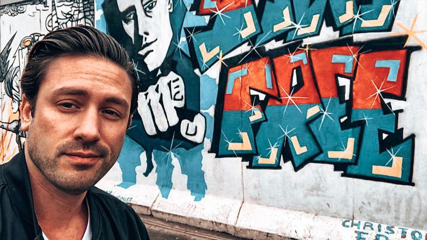 Daniel Völz vor der Berliner Mauer im Oktober 2019