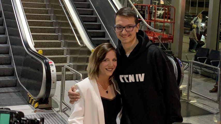 Daniela Büchner mit ihrem Sohn Volkan