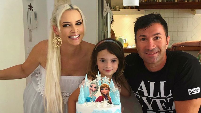 Daniela Katzenberger mit ihrer Tochter Sophia und ihrem Mann Lucas