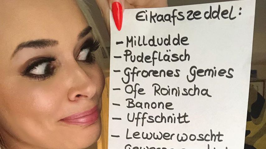 Daniela Katzenberger mit ihrer Einkaufsliste auf Pfälzisch