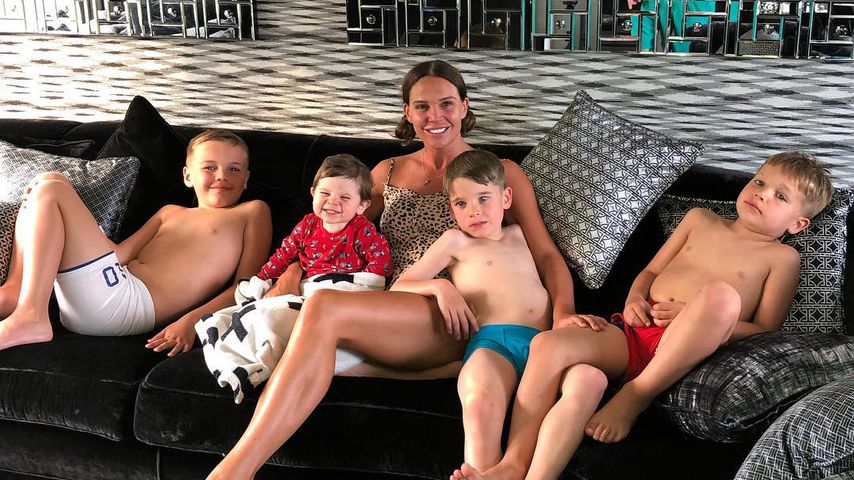 Danielle Lloyd mit ihren Söhnen