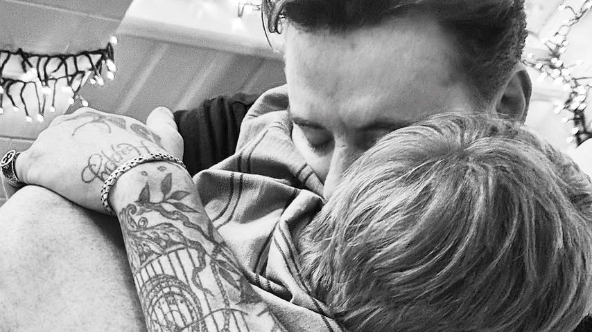 Danny Jones mit seinem Sohn Cooper
