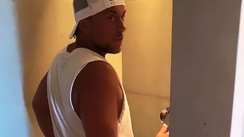 Hate für Danny Liedtke: Serien-Star pinkelt in die Dusche!