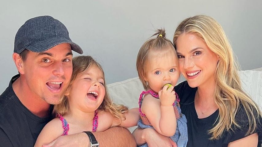Darin Brooks und Kelly Kruger mit ihren beiden Mädels