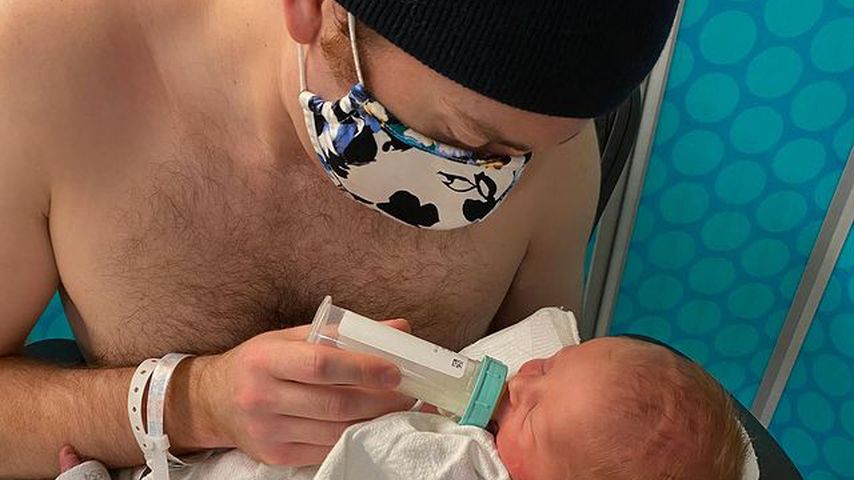 Daryl Sabara mit seinem Sohn Riley