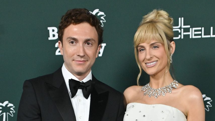 Daryl Sabara und Meghan Trainor bei der Baby2Baby Gala 2025 im Pacific Design Center in West Hollywood