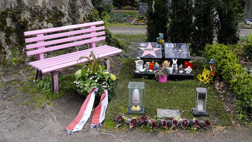 Das Grab von Dirk Bach in Köln