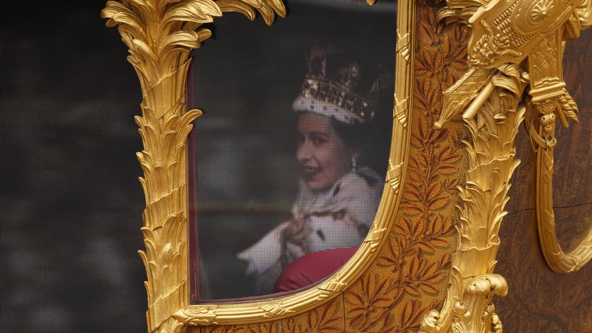 Das Hologramm von Queen Elizabeth II.