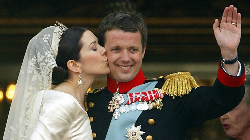 Das Kronprinzenpaar Mary und Frederik an ihrem Hochzeitstag, Mai 2004