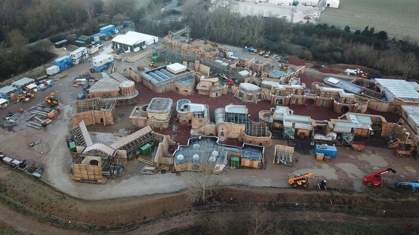Riesiges "Star Wars"-Set im Dorf: Anwohner sind außer sich!
