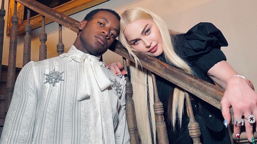 David Banda Mwale und seine Mutter Madonna
