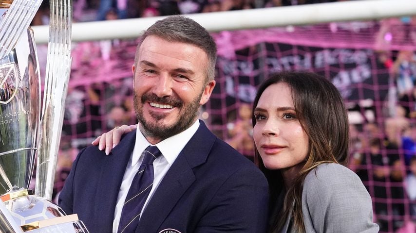 Victoria und David Beckham strahlen bei Stadioneröffnung