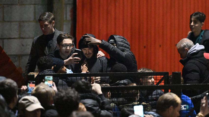 David Beckham mit Fans, Januar 2023