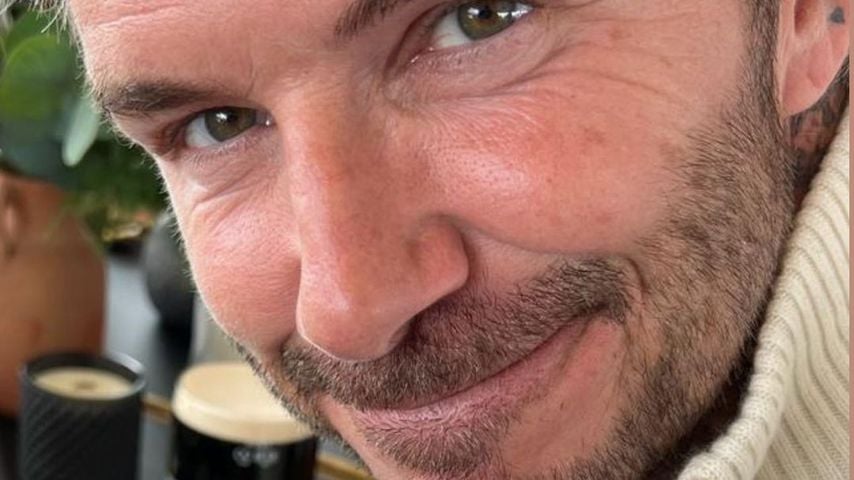 Prost! Cruz und David Beckham stoßen mit komischem Bier an
