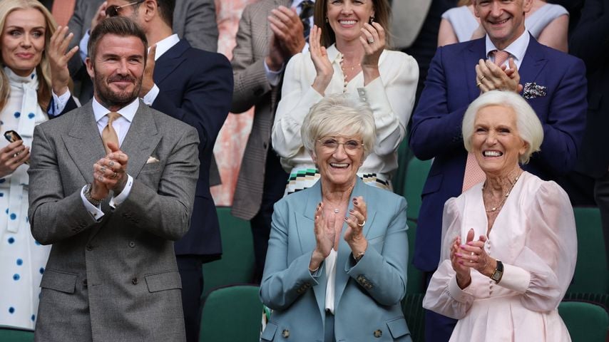 David Beckham, seine Mutter Sandra Beckham und Mary Berry beim Wimbledon in London, Juli 2026