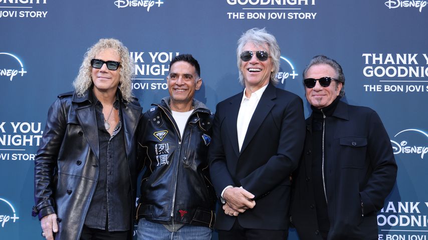 Band-Mitglieder David Bryan, Gotham Chopra, Jon Bon Jovi und Tico Torres
