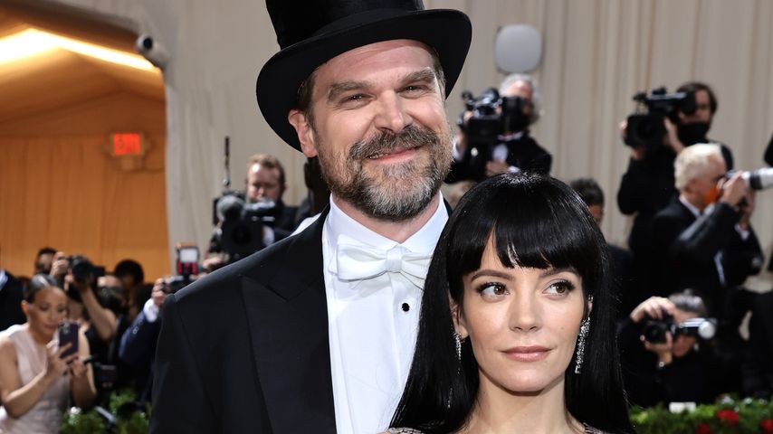 Lily Allen glaubt: Ihr Leben wäre ohne Abstinenz ganz anders