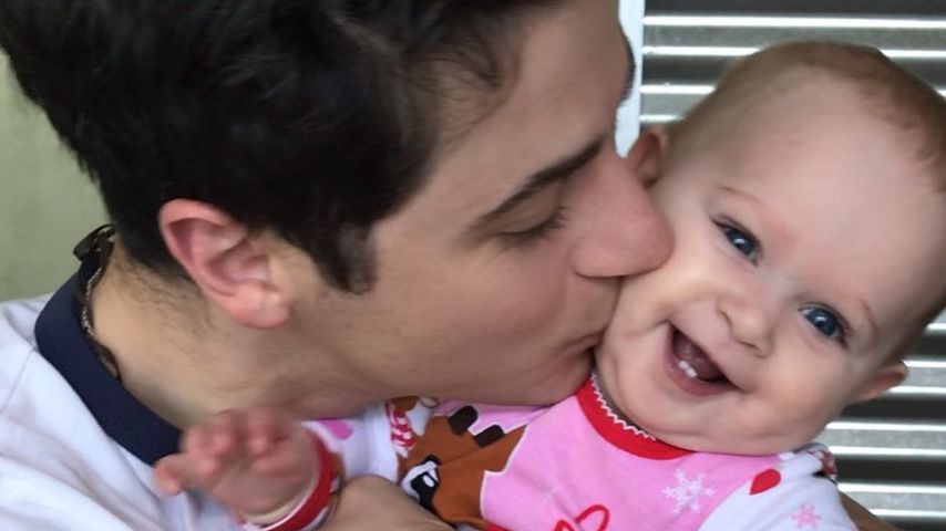 David Henrie mit seiner Tochter Pia