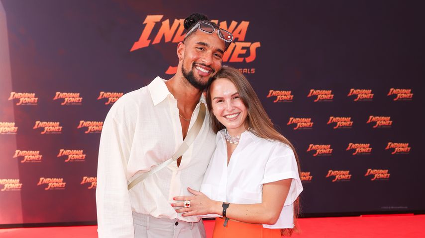 David Jackson und Lisa Mieschke bei der Premiere von "Indiana Jones und das Rad des Schicksals"