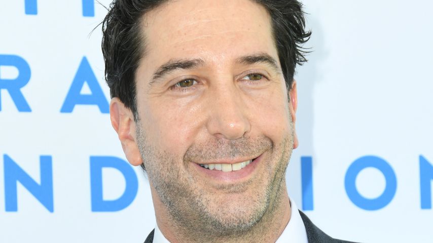 "Friends"-Star David Schwimmer (53) soll 29-Jährige daten