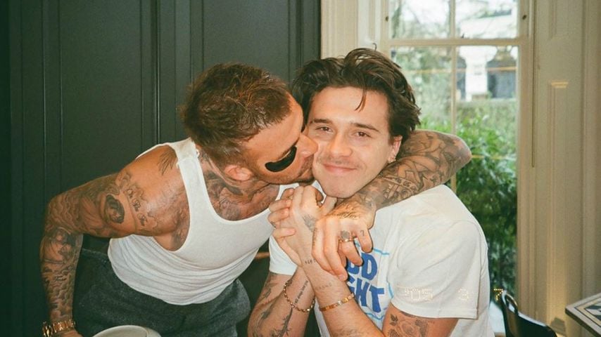 Jetzt äußert sich Papa David zu Brooklyn Beckhams Verlobung!