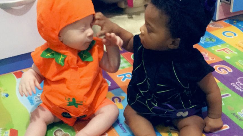David und Daniel Omirin zu Halloween